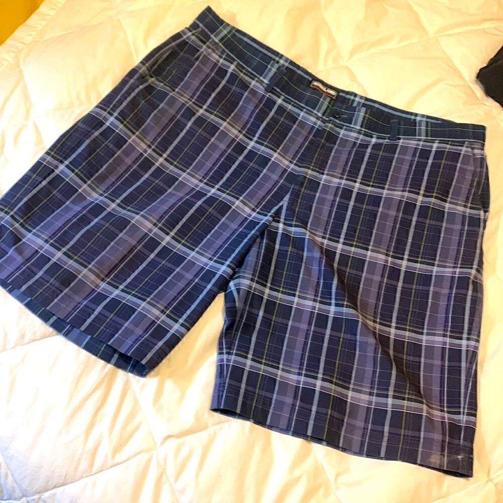 KIRKLAND, golf shorts, men’s 42, great condition
